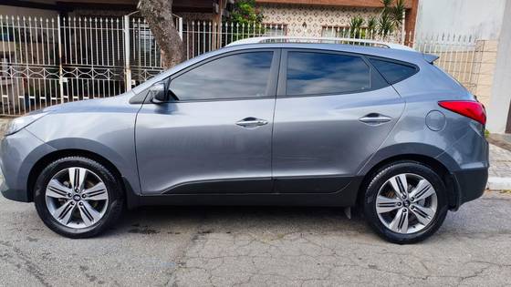 HYUNDAI IX35 2.0 MPFI GLS 16V FLEX 4P AUTOMÁTICO HYUNDAI IX35 2.0 MPFI GLS 16V FLEX 4P AUTOMÁTICO